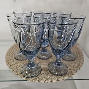 NORITAKE Sweet Swirl - Light Blue Sweet Tea Set (8)